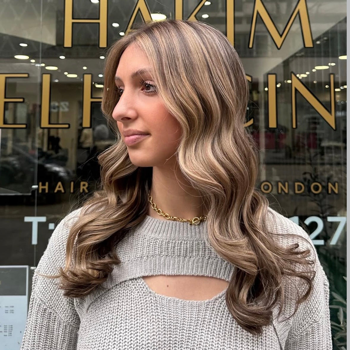 THE LADIES' BLOW-DRY BAR - Long or Thick Hair